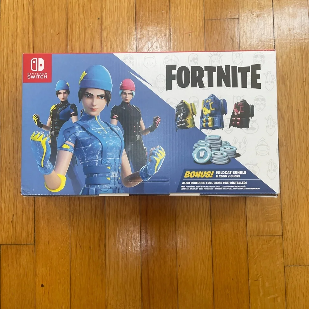 Nintendo Switch Fortnite wild cat Edition(code not included) - Black and Blue